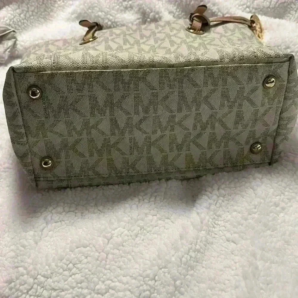 Michael Kors Tote